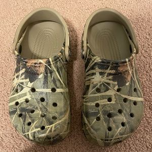 Camouflage crocs